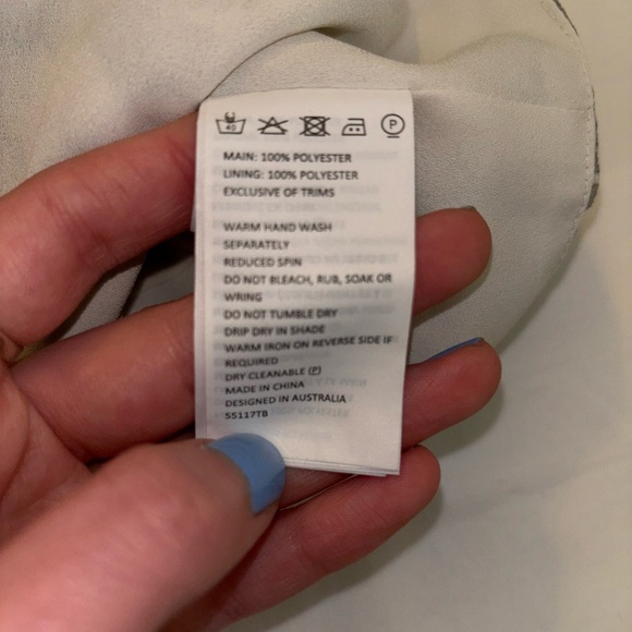 Bardot Long Sleeve Floral Top V-Neck - Picture 5 of 7